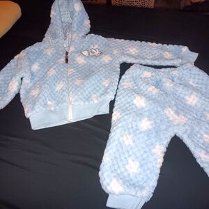 Boys size 9-12 month two piece hooded outfit